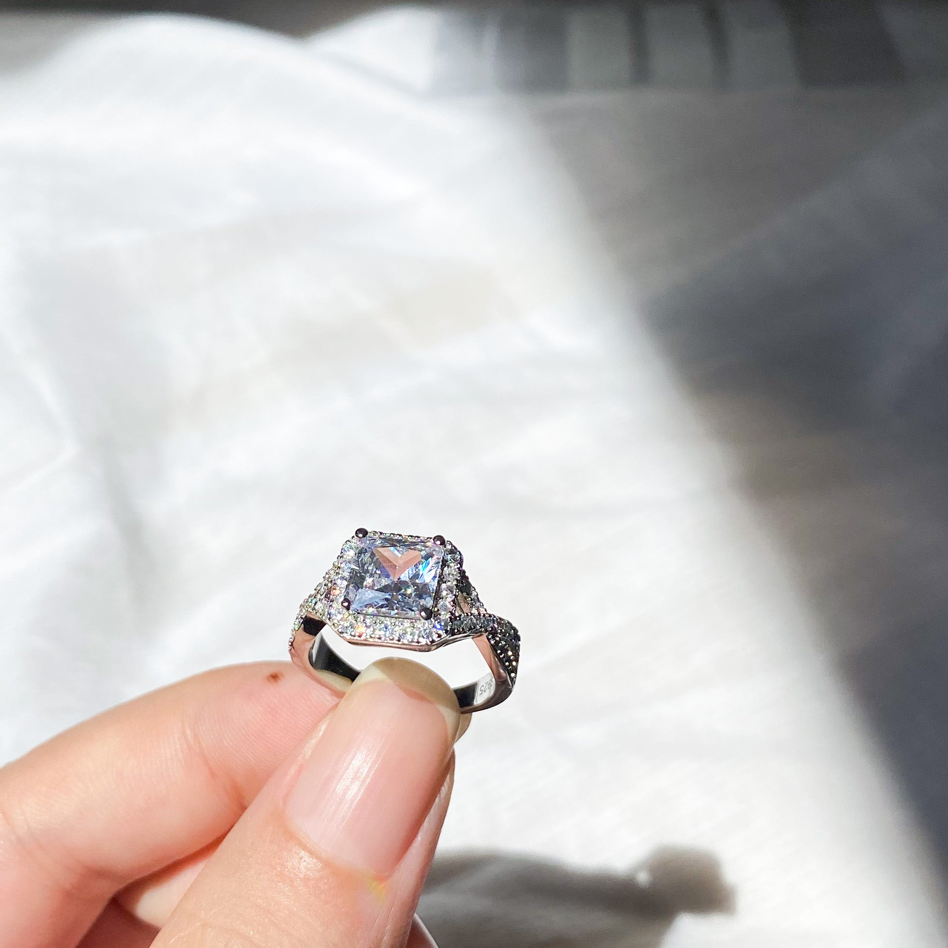 Jukebox - 1 Carat Princess Cut Crushed Ice Bridal Ring